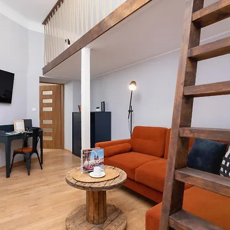 아파트 Mezzanine Retro Strzelecka Old Town By Renters